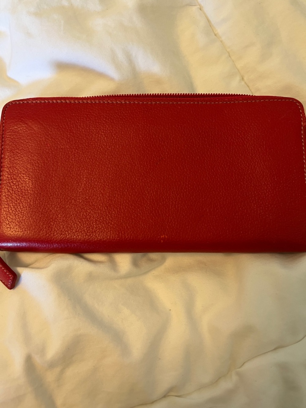 Red Leather Zip-Around Women's Wallet - Picture 3 of 4
